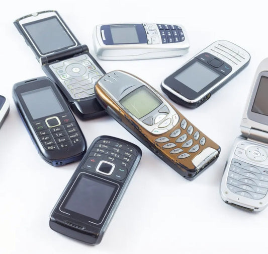 Quills and Questions #5 : On Your Phone At An Event? Good Or Bad?